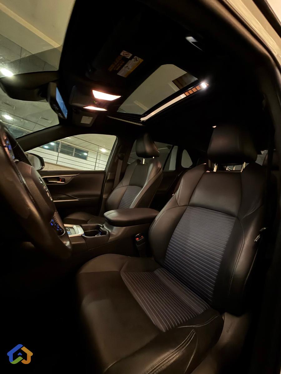 Hybrid Rav4 - image 18