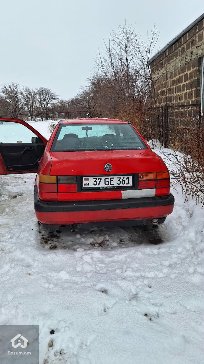 VOLKSWAGEN VENTO 1996 - image 2