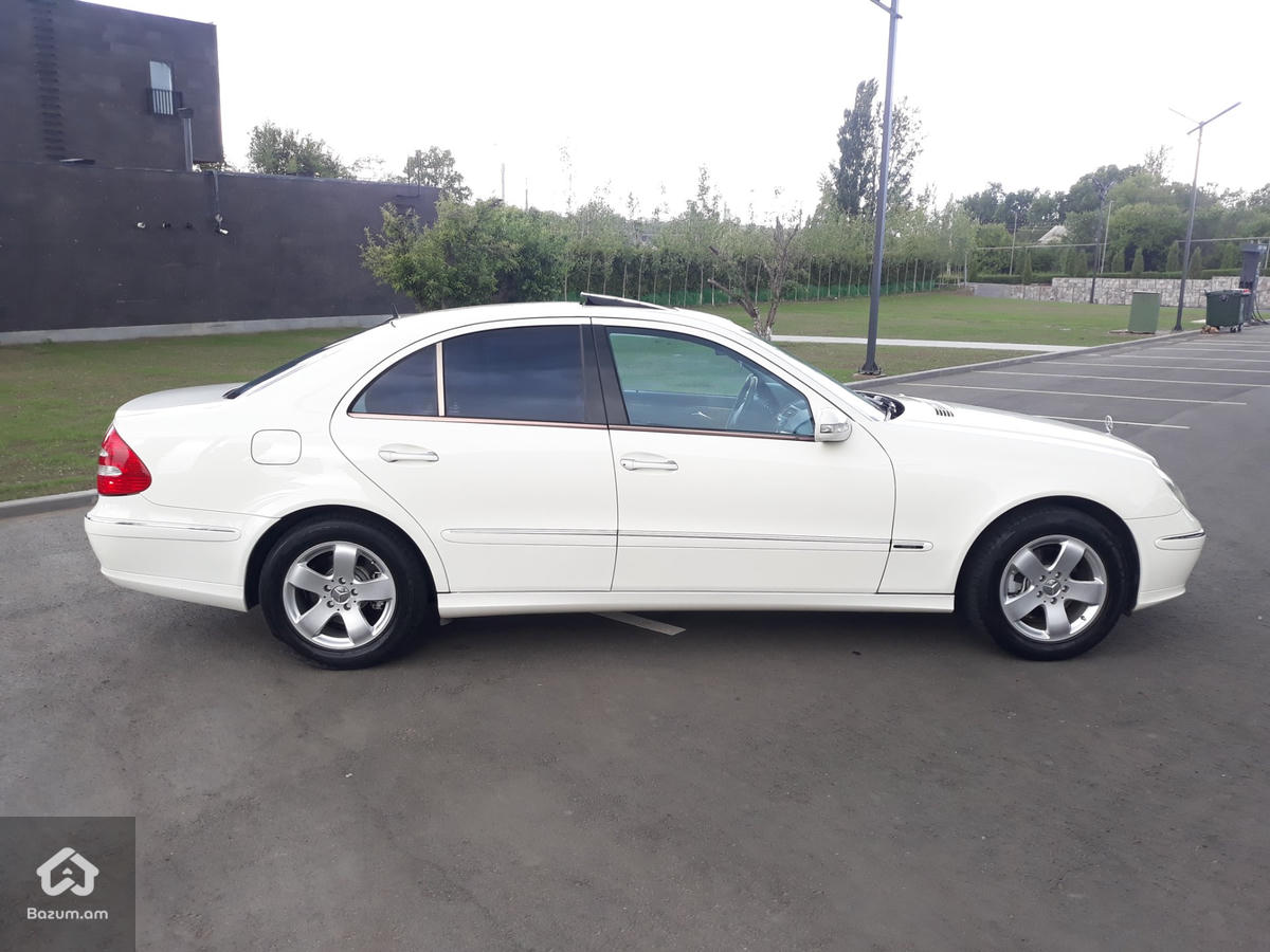 Mercedes W211 - image 7