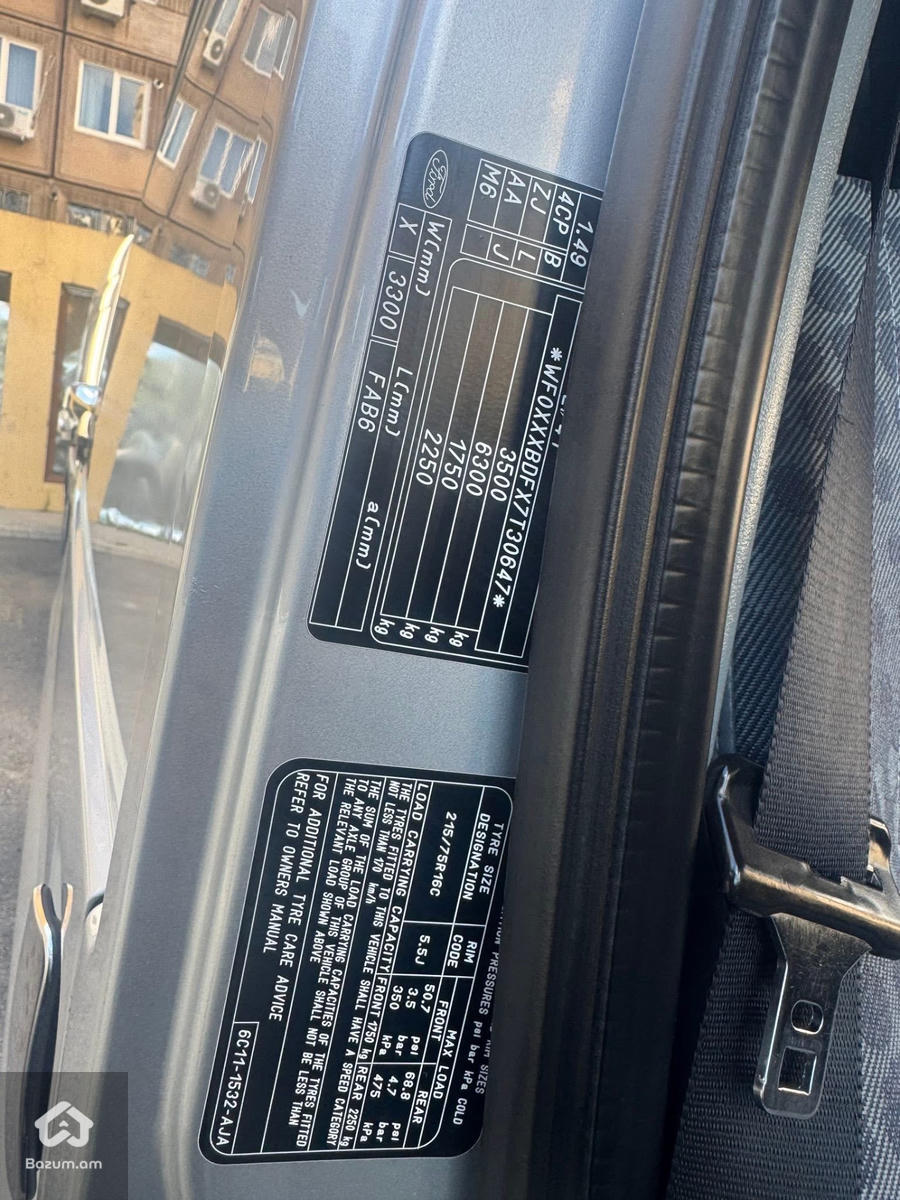 Ford transit  - image 13