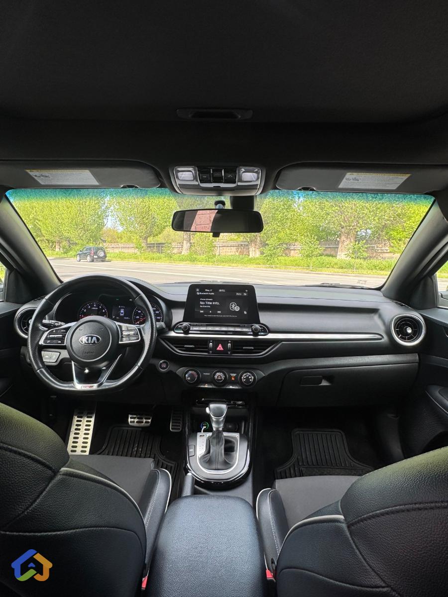 Kia Forte Gt line  - image 6