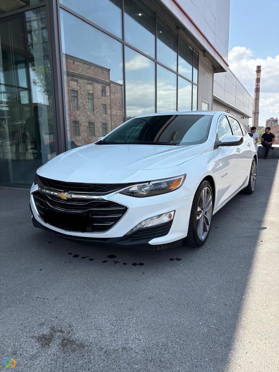 Վաճառվումե Chevrolet Malibu 2022 - image 2