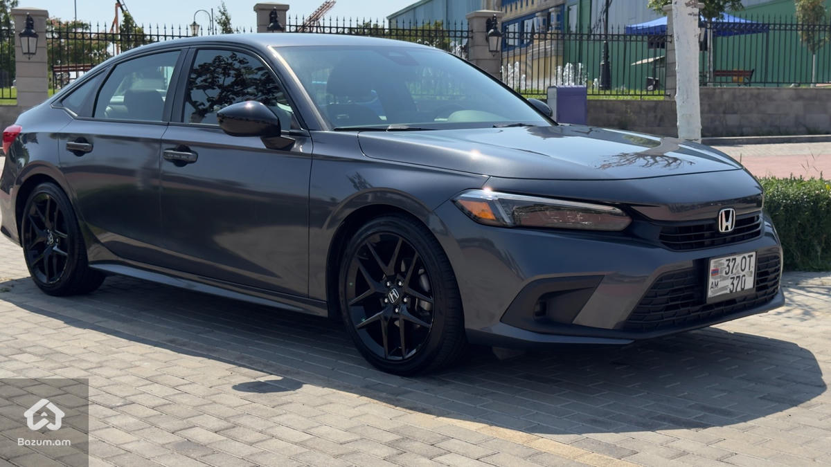 Honda Civic Sport - image 5