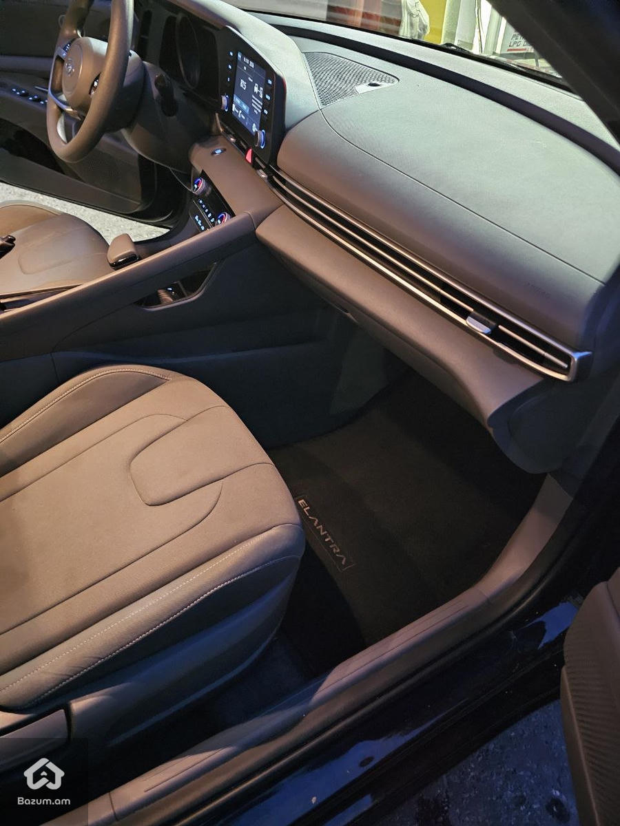 2023 Maqur Elantra SEL - image 9