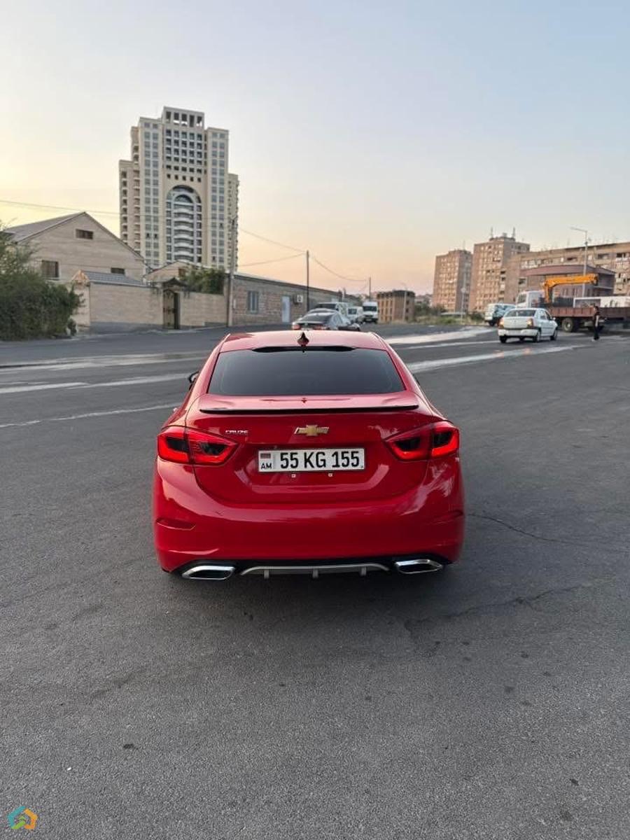 Chevrolet Cruze - image 6