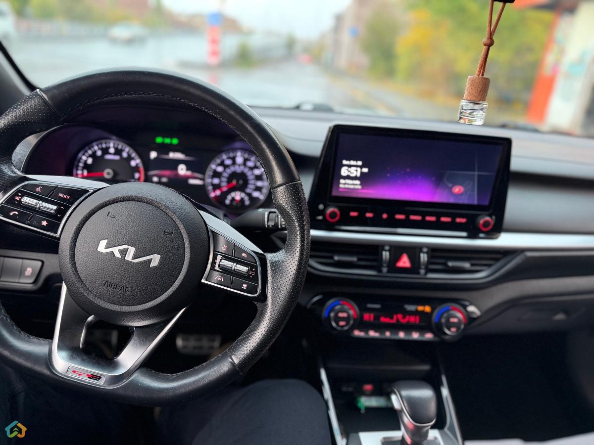 Kia Forte Gt-line - image 13