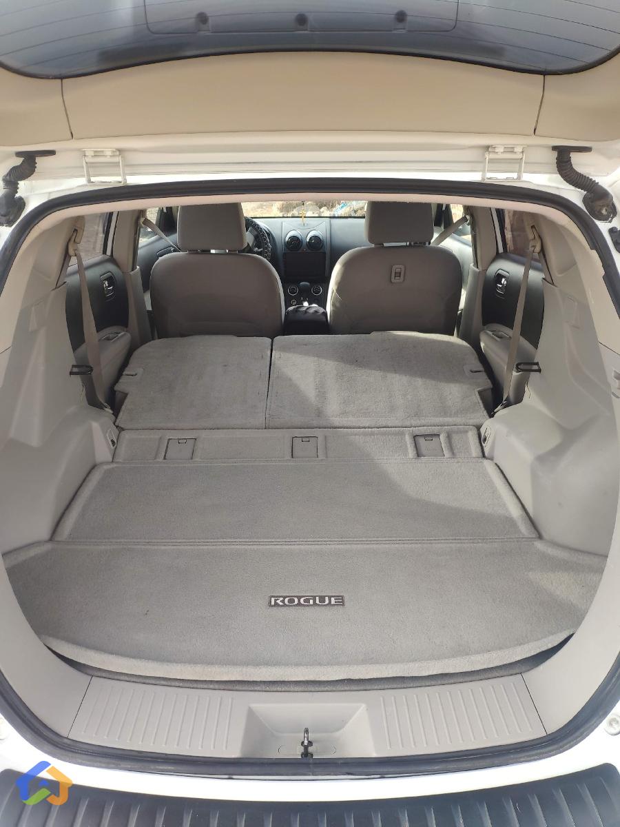 Nissan Rogue - image 14