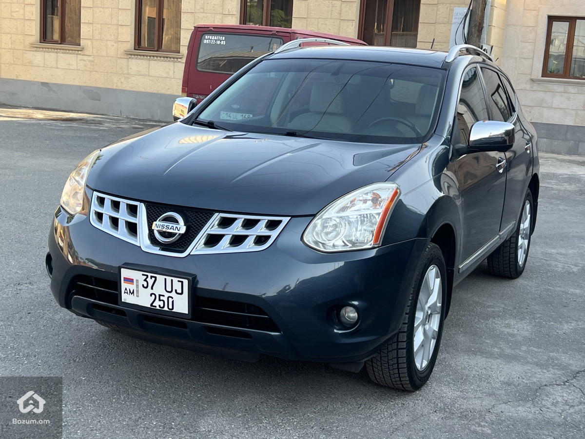 Nissan Rogue  - image 3