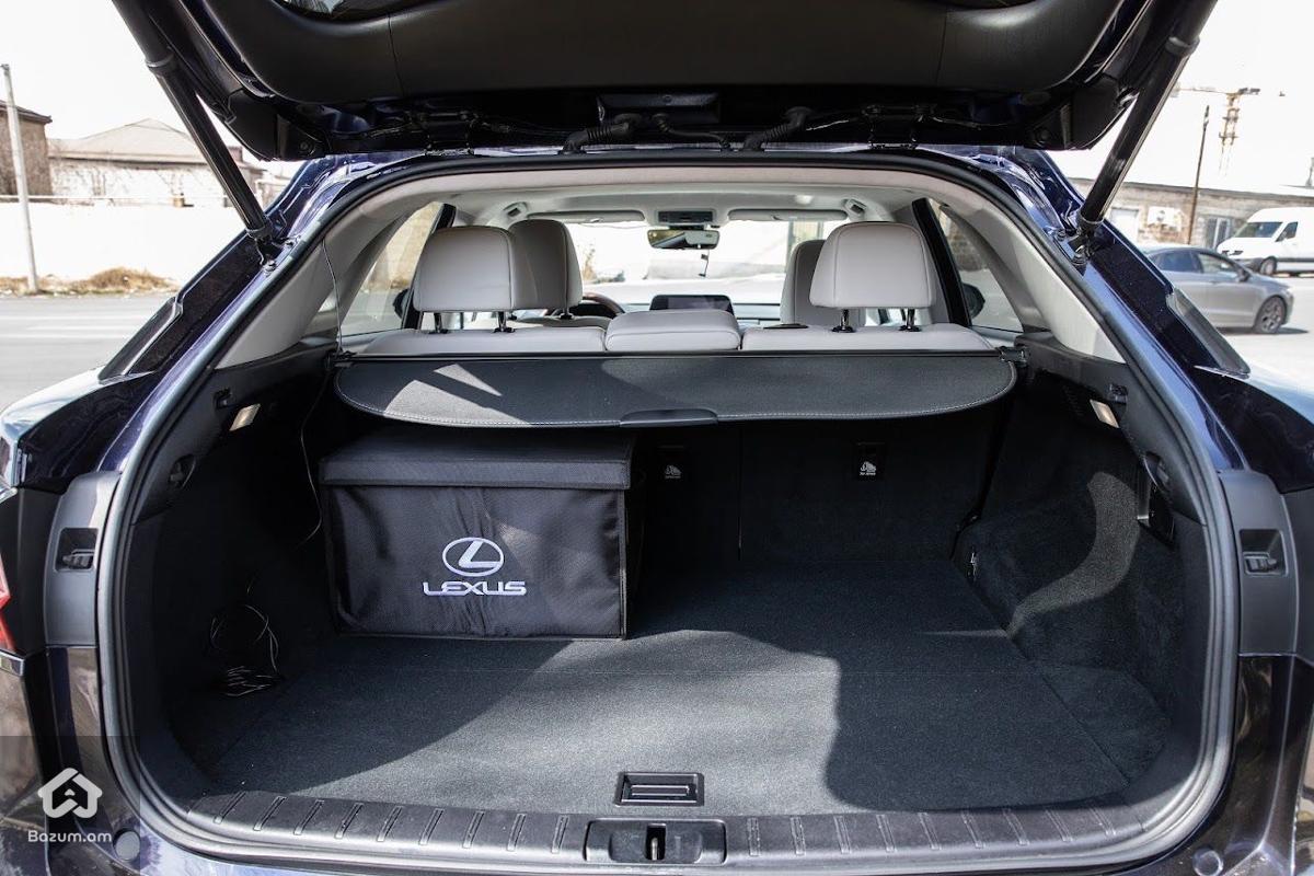 2021 Lexus RX350 - image 14