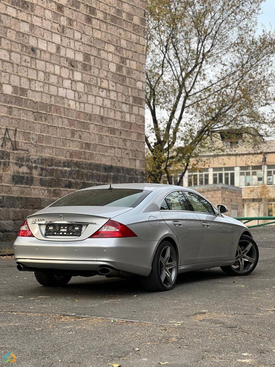 Mercedes benz cls 500 - image 6
