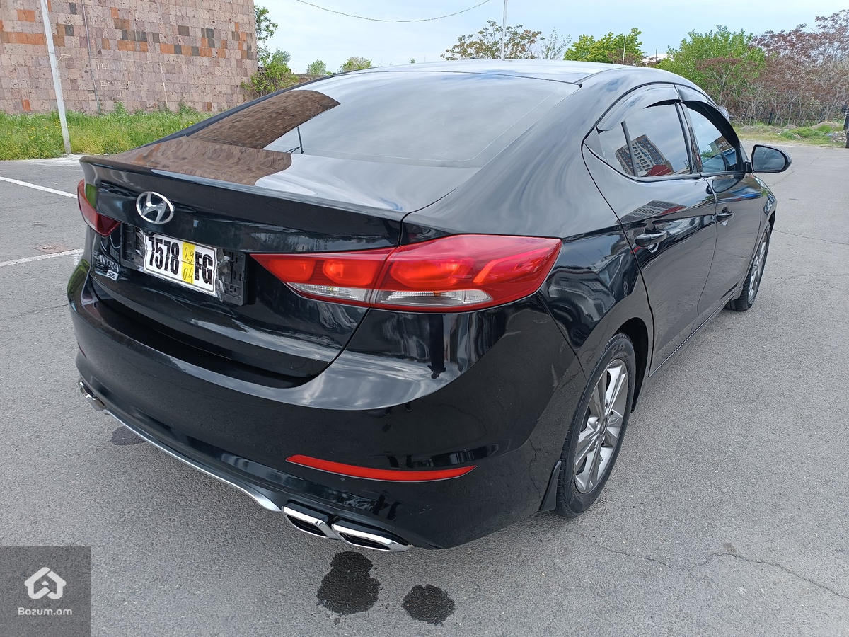 HYUNDAI ELANTRA  - image 3