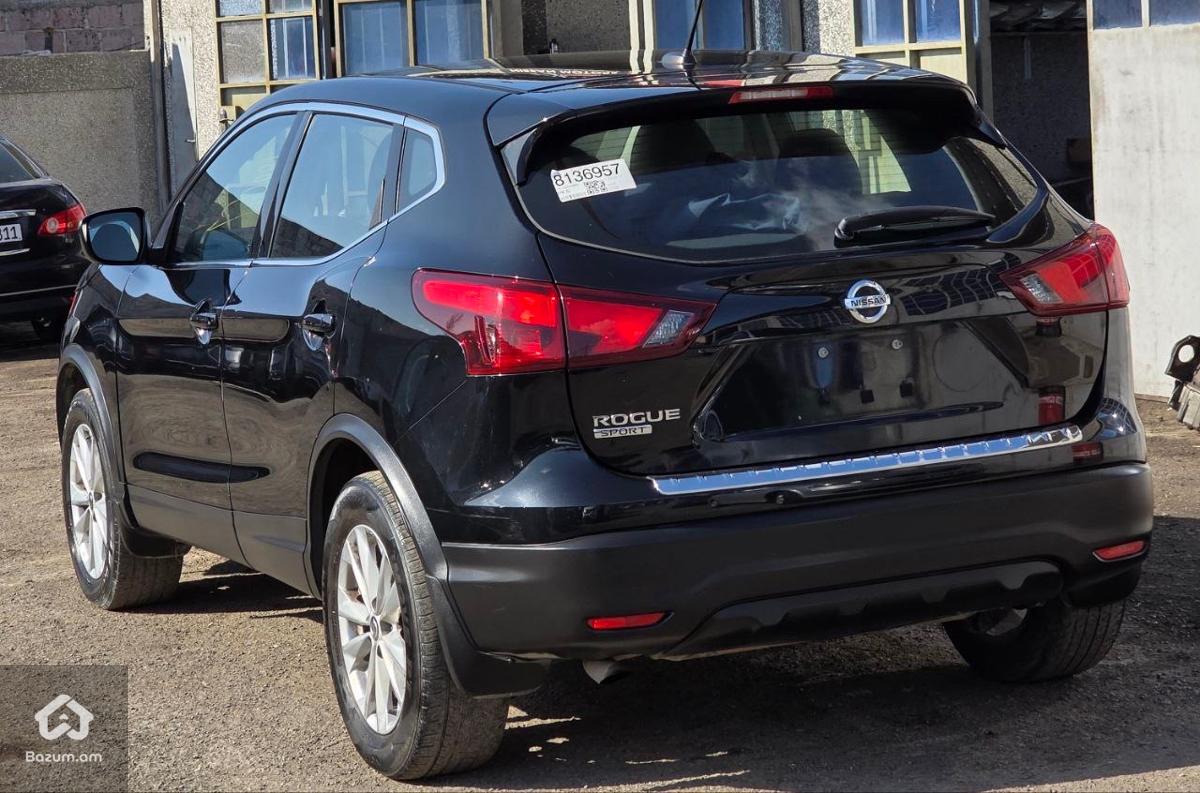 Nissan Rogue Sport - image 4