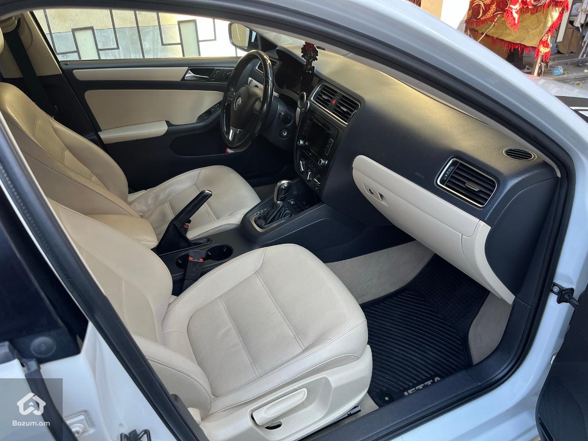 Volkswagen jetta 6 - image 9