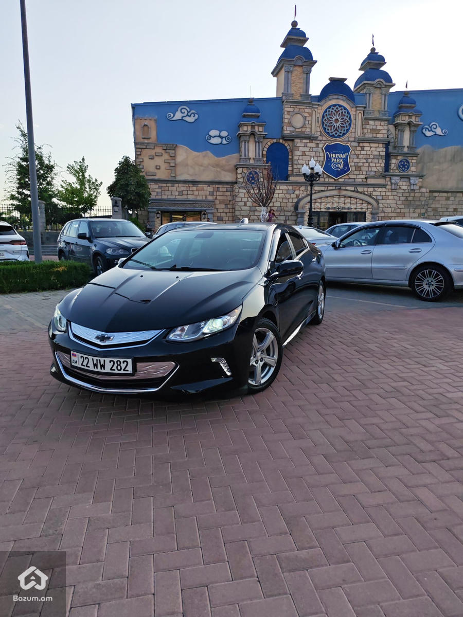 Chevrolet Volt 2 LT - image 4