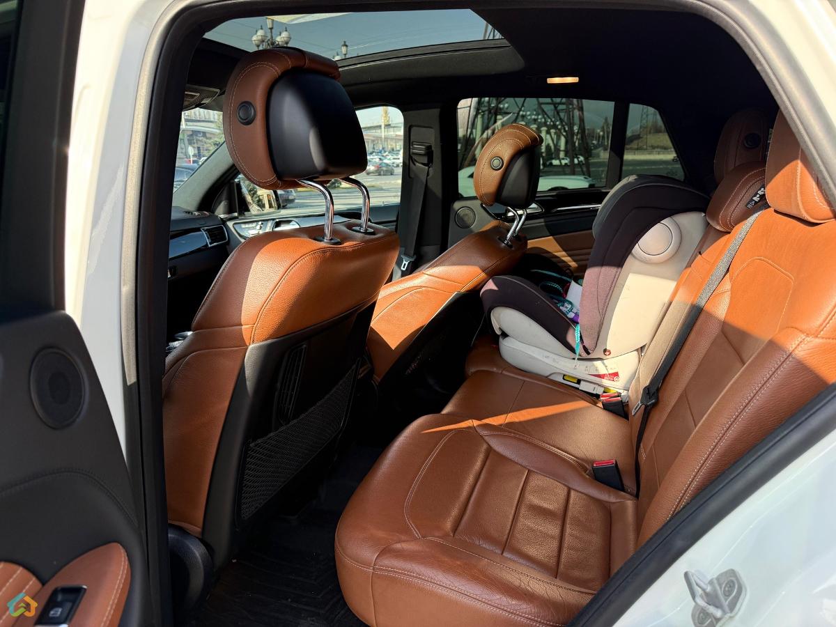 Mercedes GLE coupe - image 7