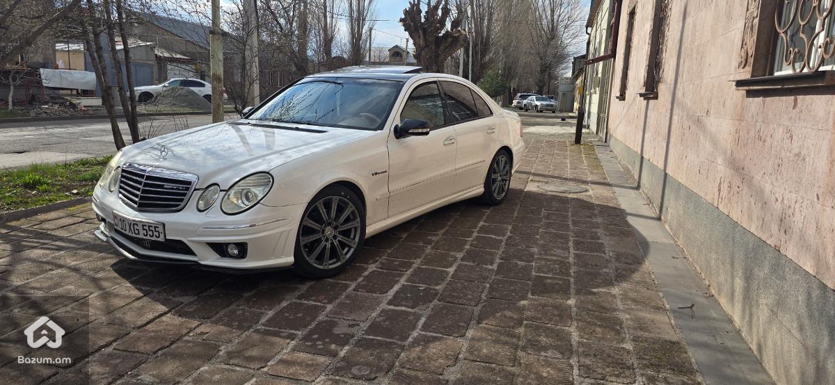 Mercedes-Benz E63 AMG - image 1