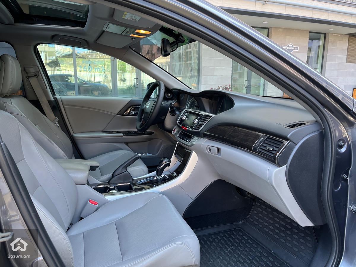 Honda Accord  - image 6
