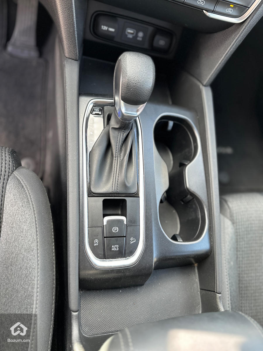 Hyundai - image 13
