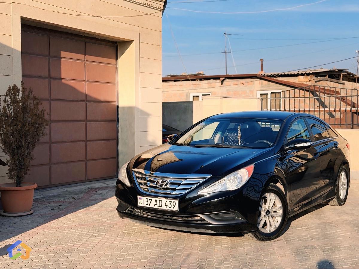 Hyundai Sonata Se - image 1