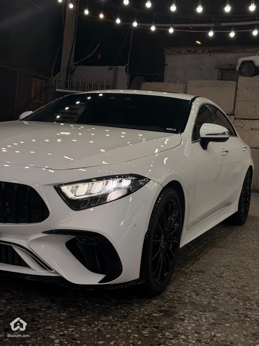 Mercedes-benz  - image 5