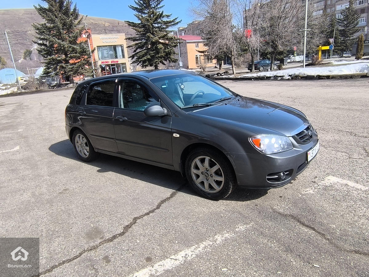 Kia cerato  - image 6