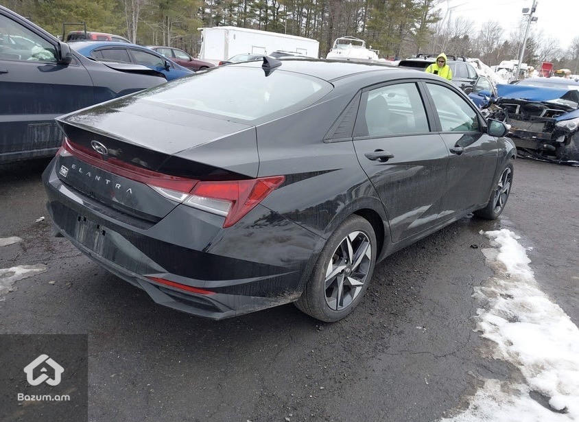 Hyundai Elantra SEL 2023 - image 2