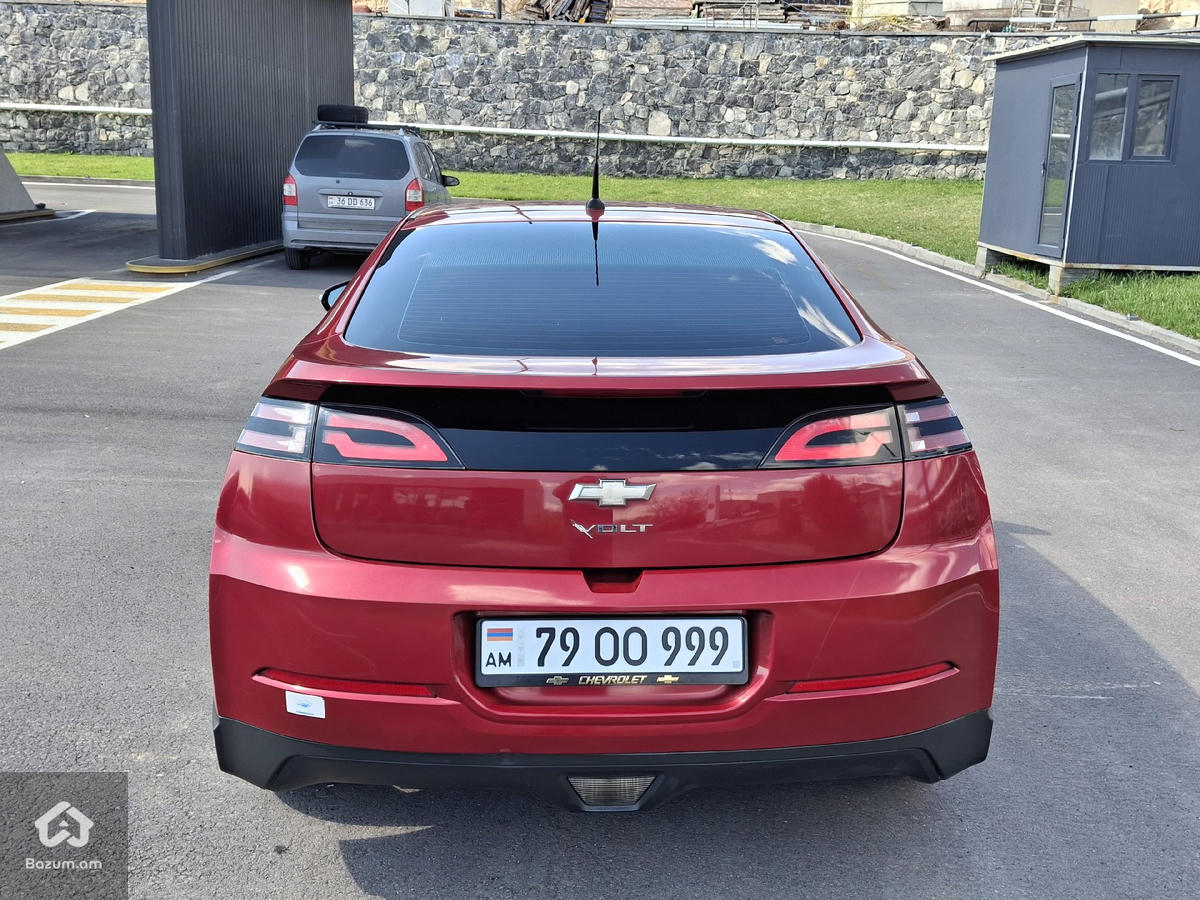 Chevrolet Volt Hybrid 2013tiv - image 6
