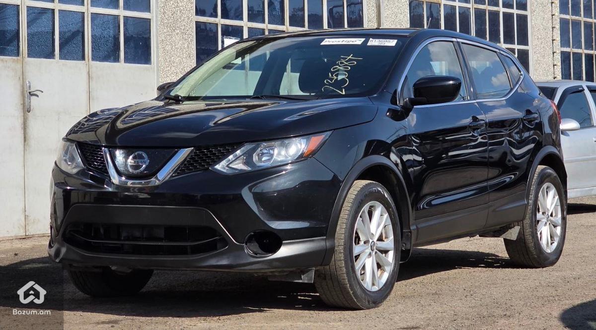 Nissan Rogue Sport - image 3