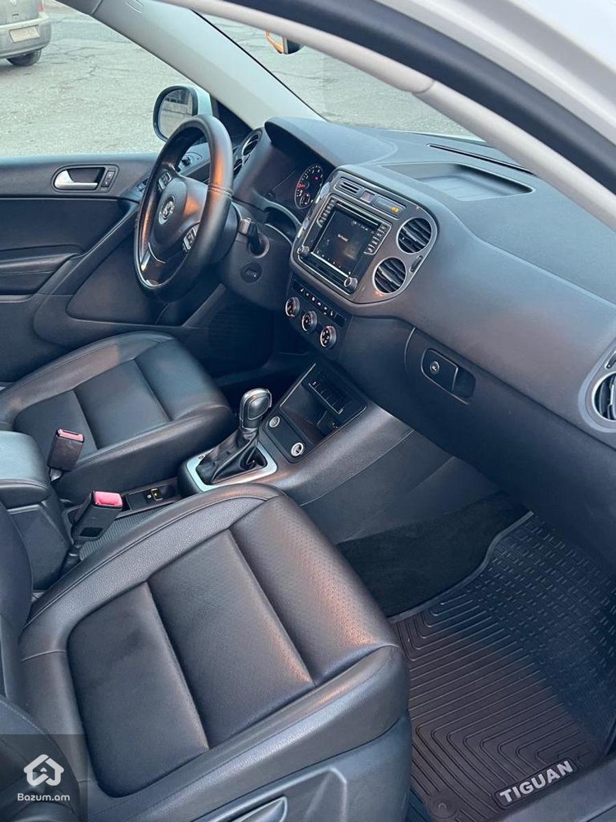 Volkswagen Tiguan - image 8