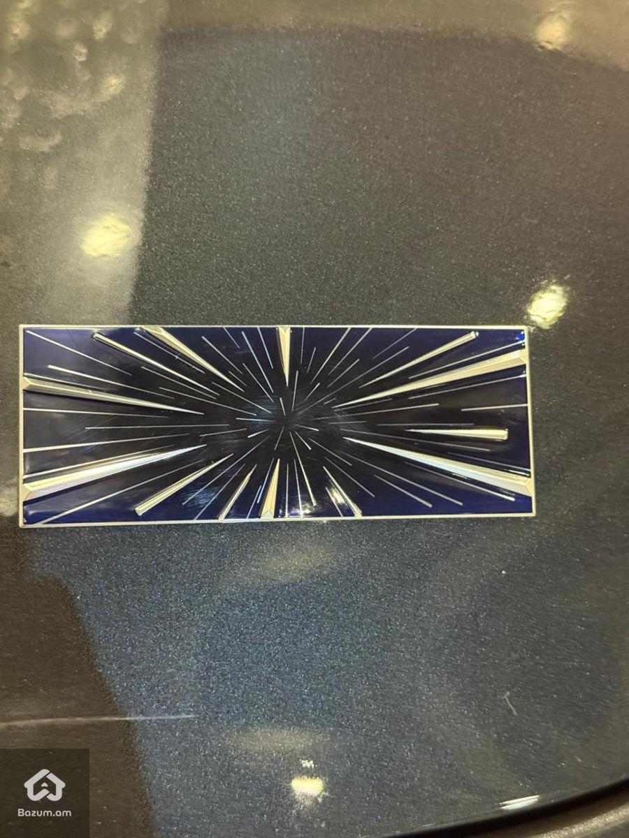 Tesla Model 3 Performance 2025 - image 10