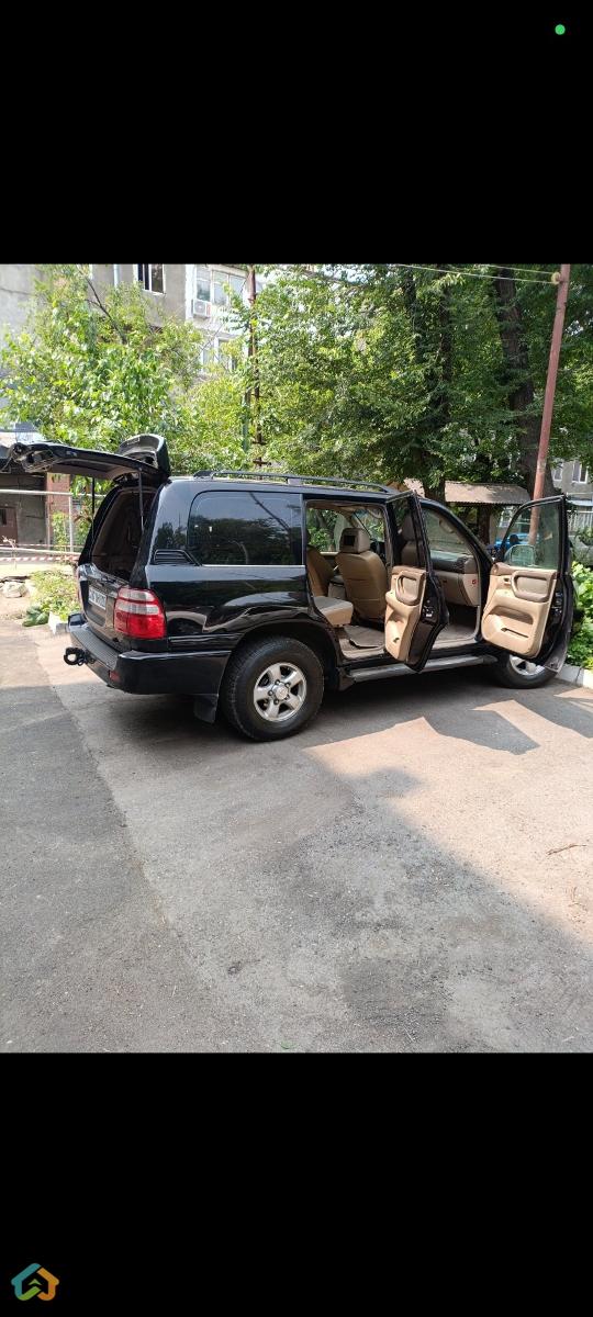 Land cruiser - image 1