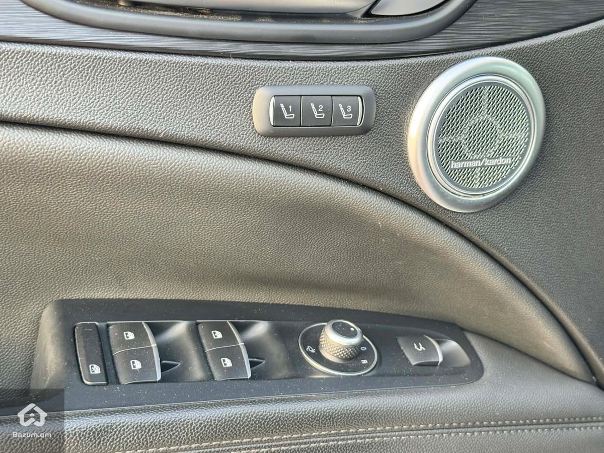 Alfa Romeo Stelvio - image 13