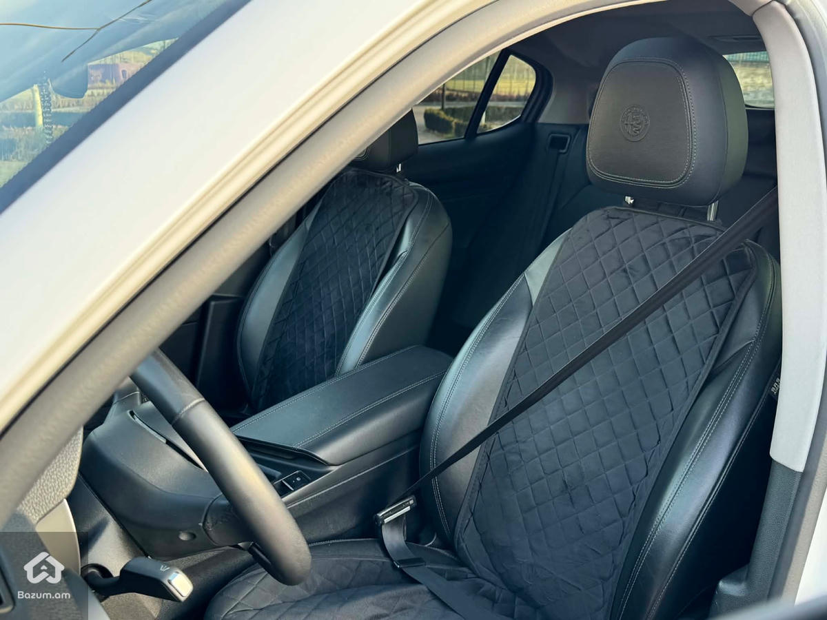 Alfa Romeo Stelvio - image 14