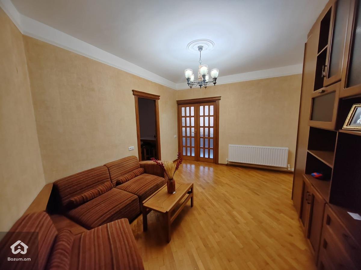 Վաճառվում է բնակարան - image 23