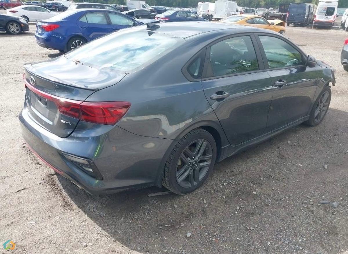 Kia forte gt line - image 7