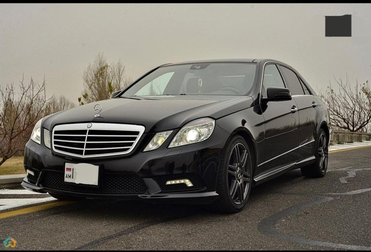 Mercedes E550 - image 3