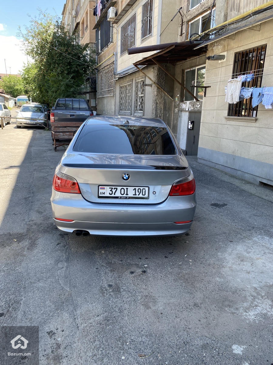 BMW 525i - image 5
