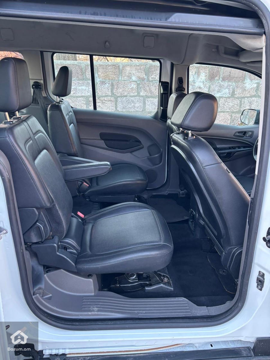 FORD TRANSIT CONNECT - image 3