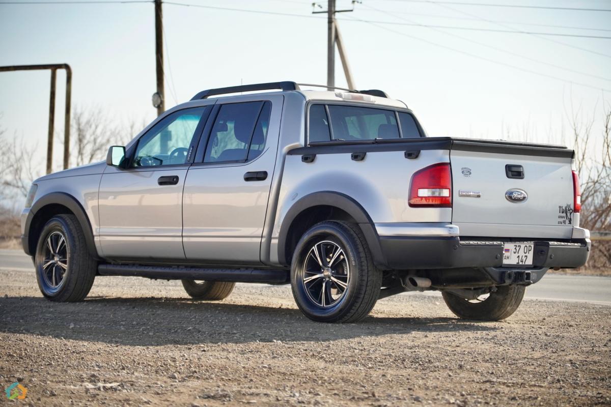 Ford Explorer Pickup Sport Truck - image 6