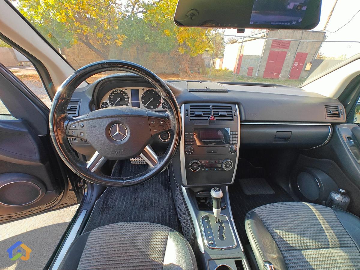 Mercedes Benz B-class B200 - image 6
