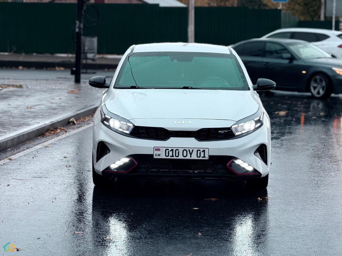 Kia Forte Gt-line - image 15