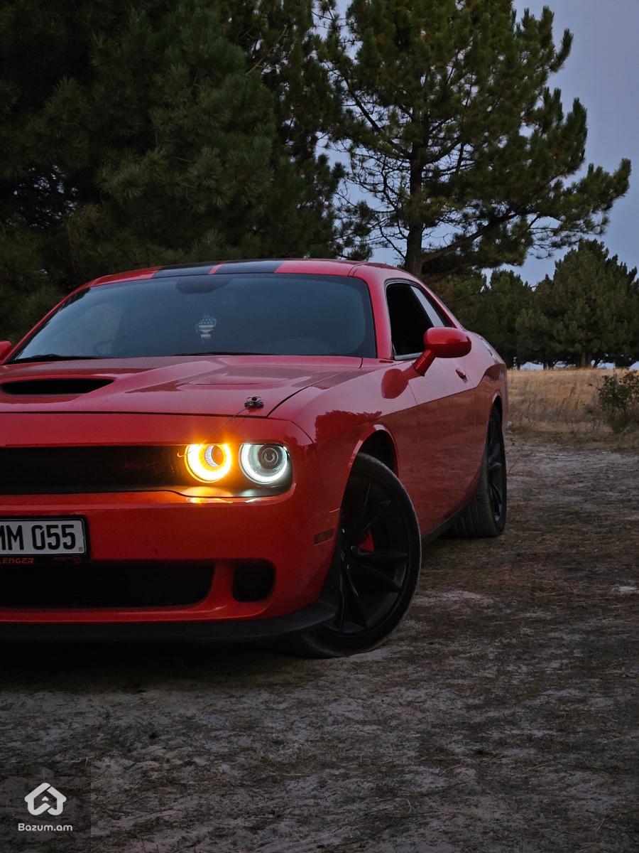 Dodge Challenger  - image 7