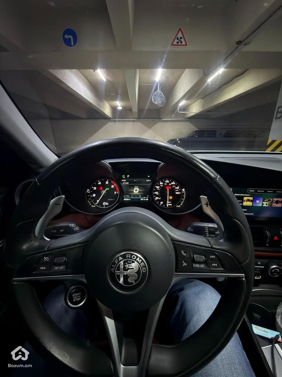 Alfa Romeo Giulia - image 13