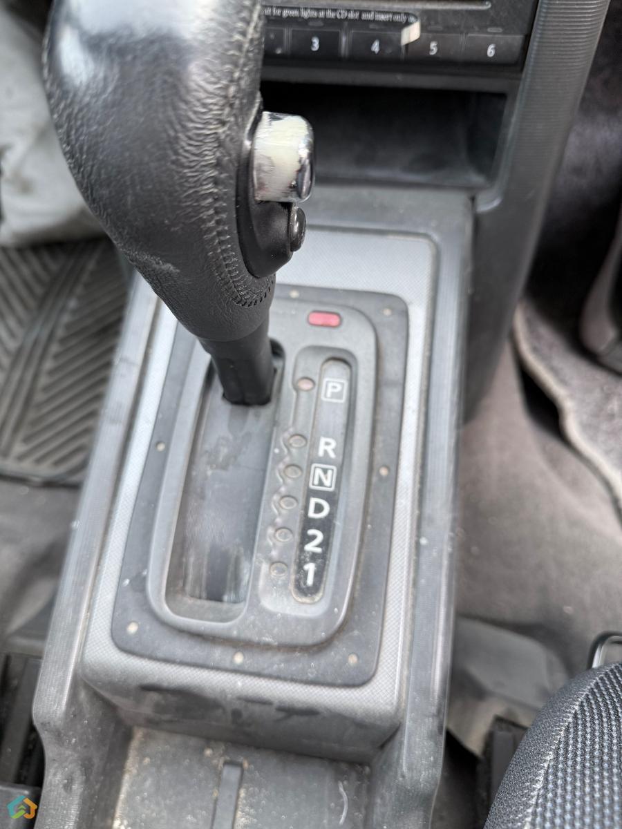 Nissan X-trail - image 10