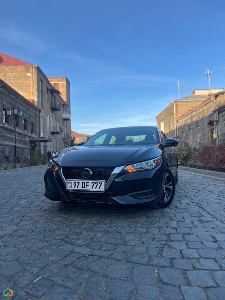 Nissan Sentra - image 12