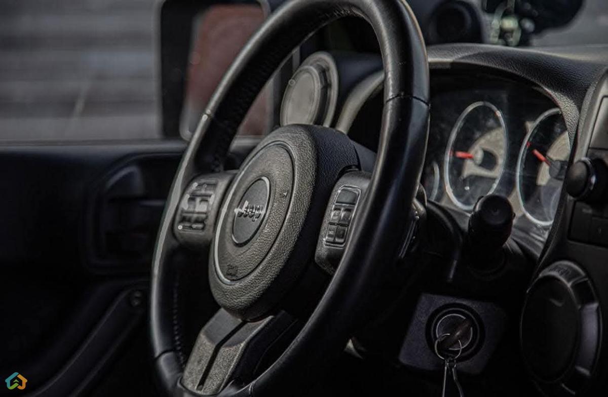 Jeep Wrangler - image 7