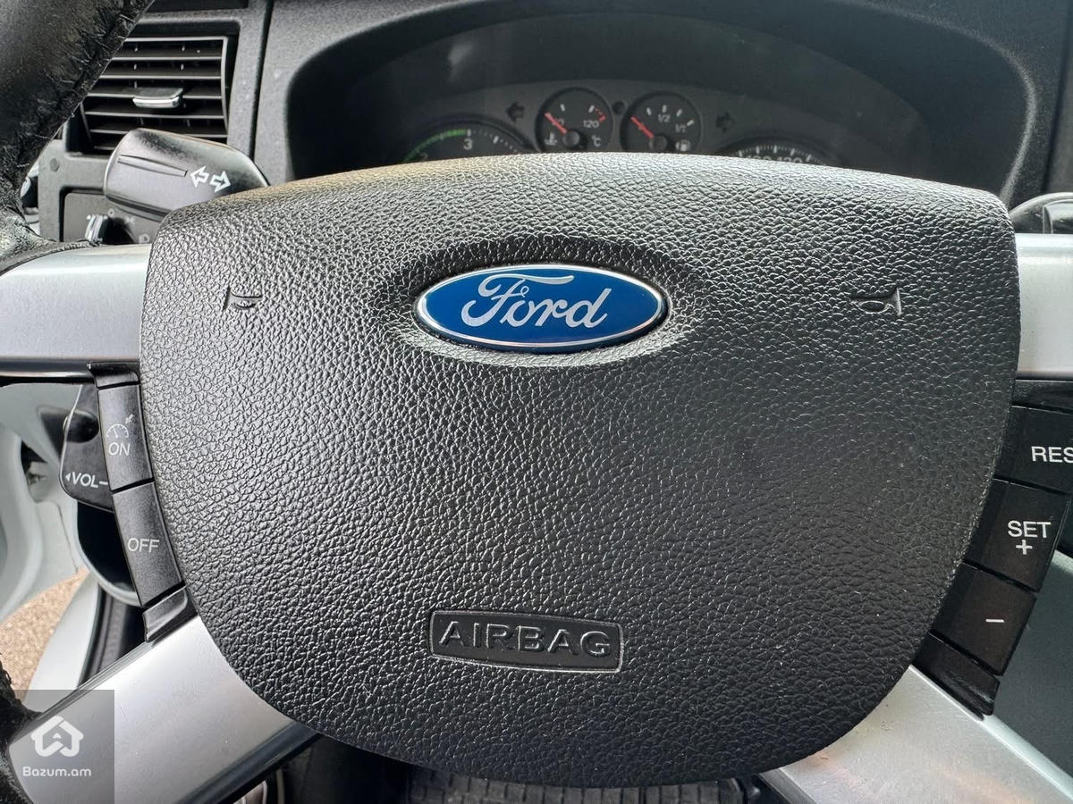 Ford transit  - image 13