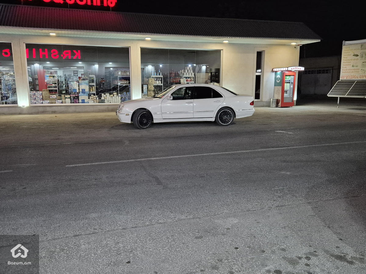 Mercedes benz w210 - image 26