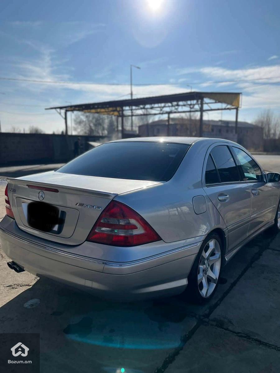 Mercedes-Benz C-Class - image 2