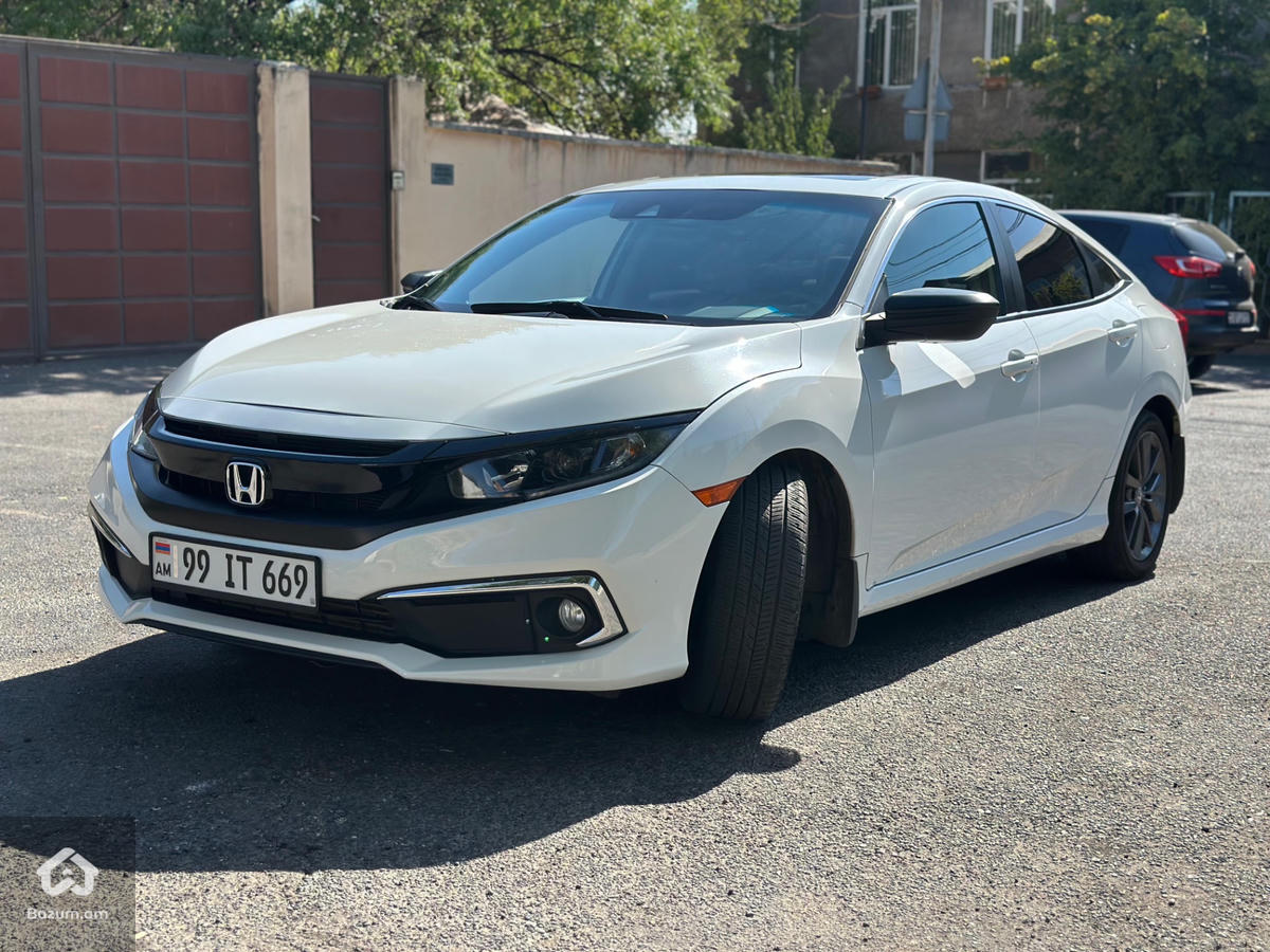 Honda Civic - image 2